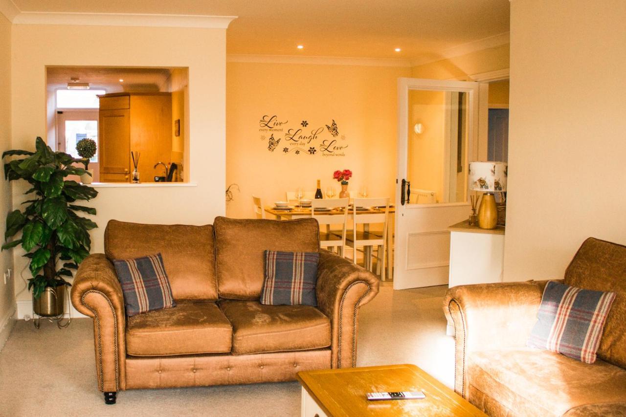Stunning 3 Double Bedroom Apartment - *Town Centre / Near Beach* Berwick Upon Tweed Kültér fotó