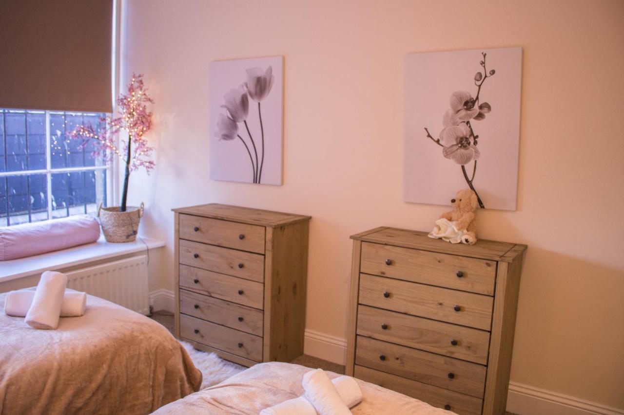 Stunning 3 Double Bedroom Apartment - *Town Centre / Near Beach* Berwick Upon Tweed Kültér fotó